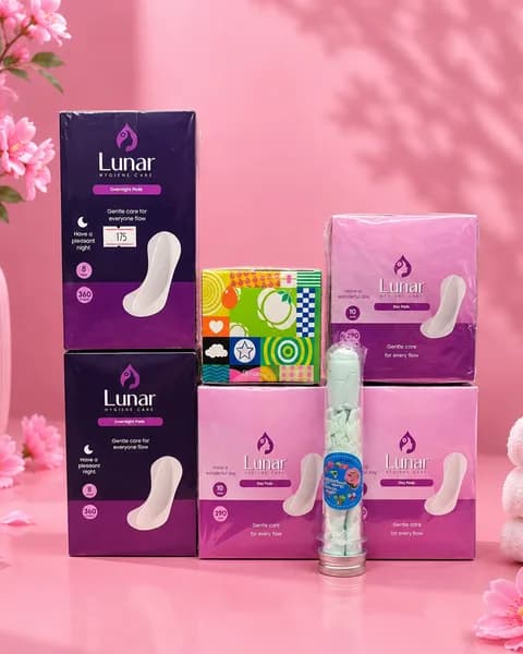 Lunar monthly care set
