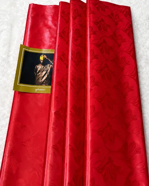 First Class Getzner  – Royal Red