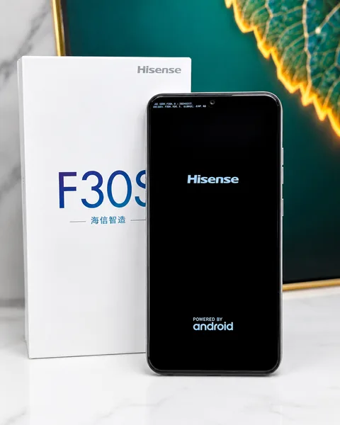 HISENCE F30S phone