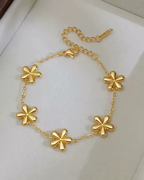 Women bracelets