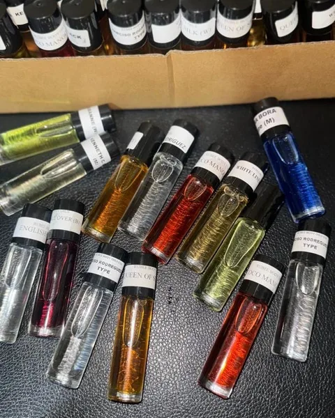 Designer perfume oils 72hrs roll On